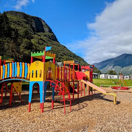 Κάμπινγκ Oldevatn 4*